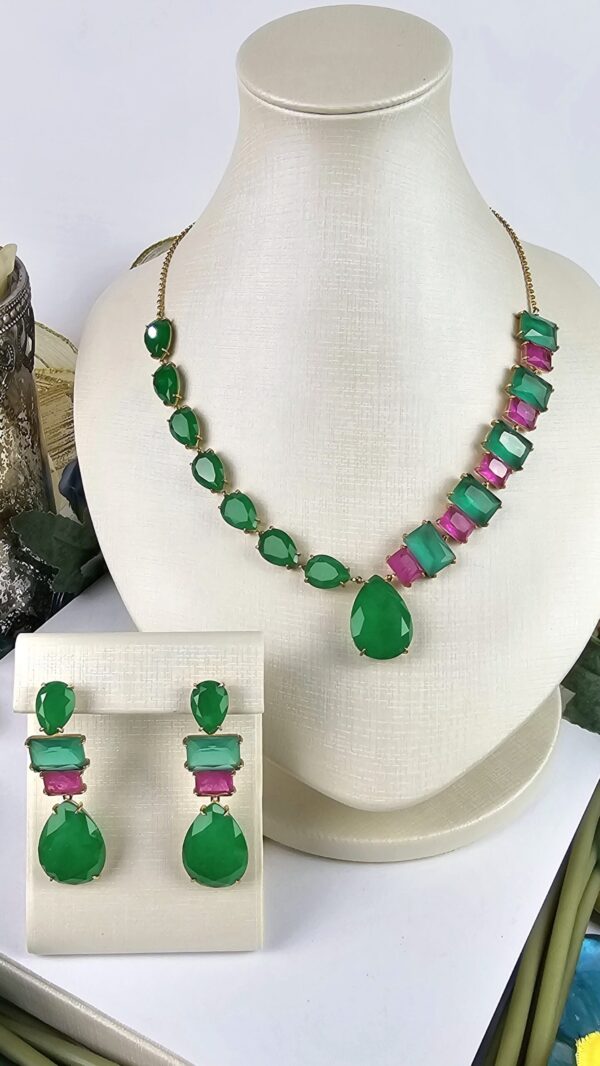 Conjunto Zircônia Esmeralda