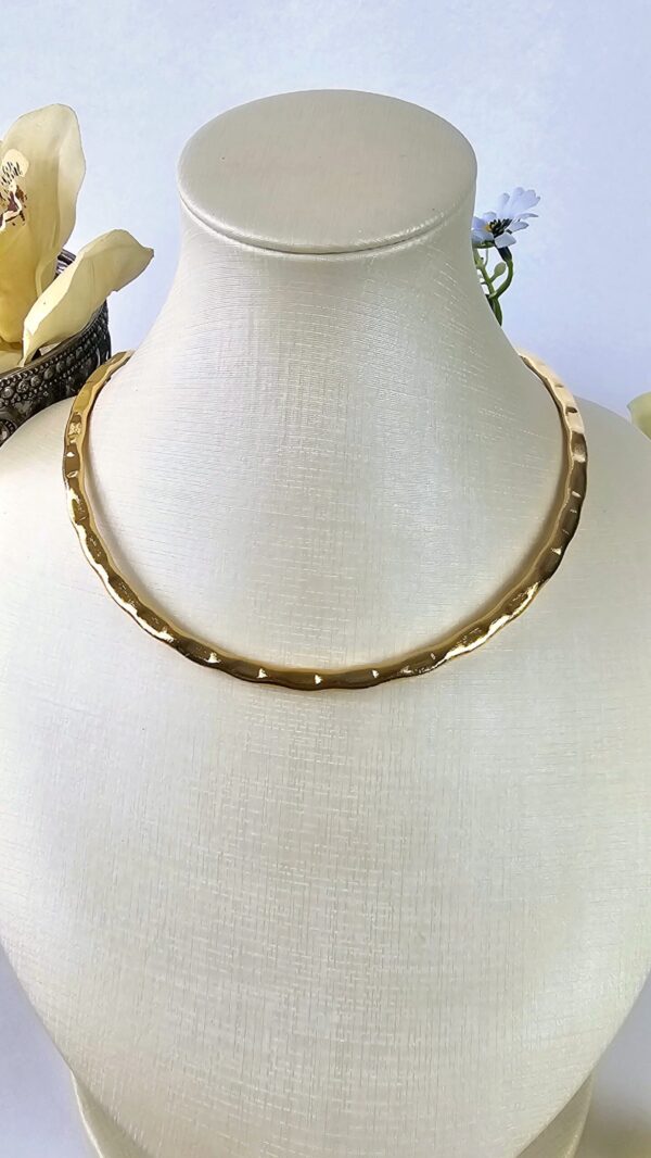 Chocker Hermione