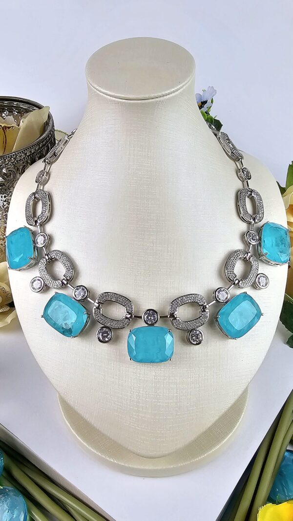 Colar Madelyne Acqua