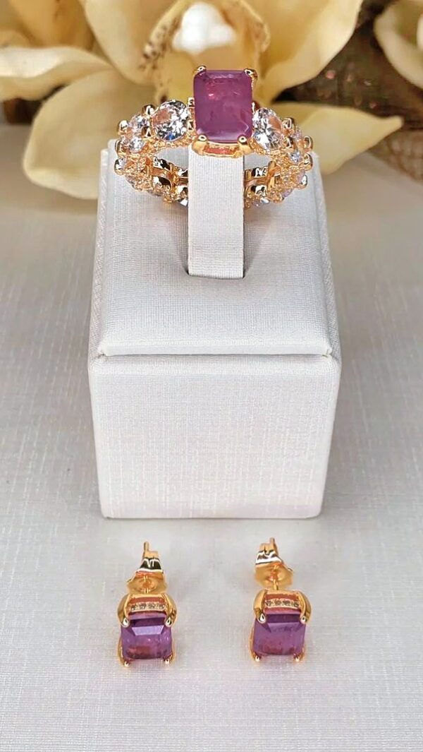 Conjunto Dália Púrpura